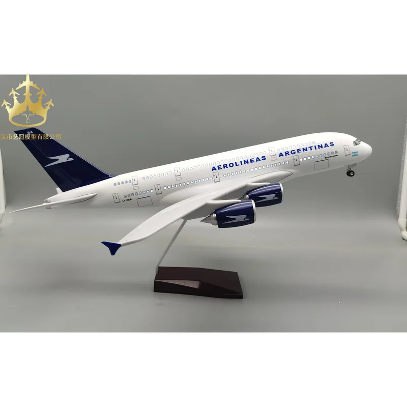 A380 Argentine Airlines Aircraft Model With Lights And Wheels Simulation Static Ornament For Collectors And Hobbyists