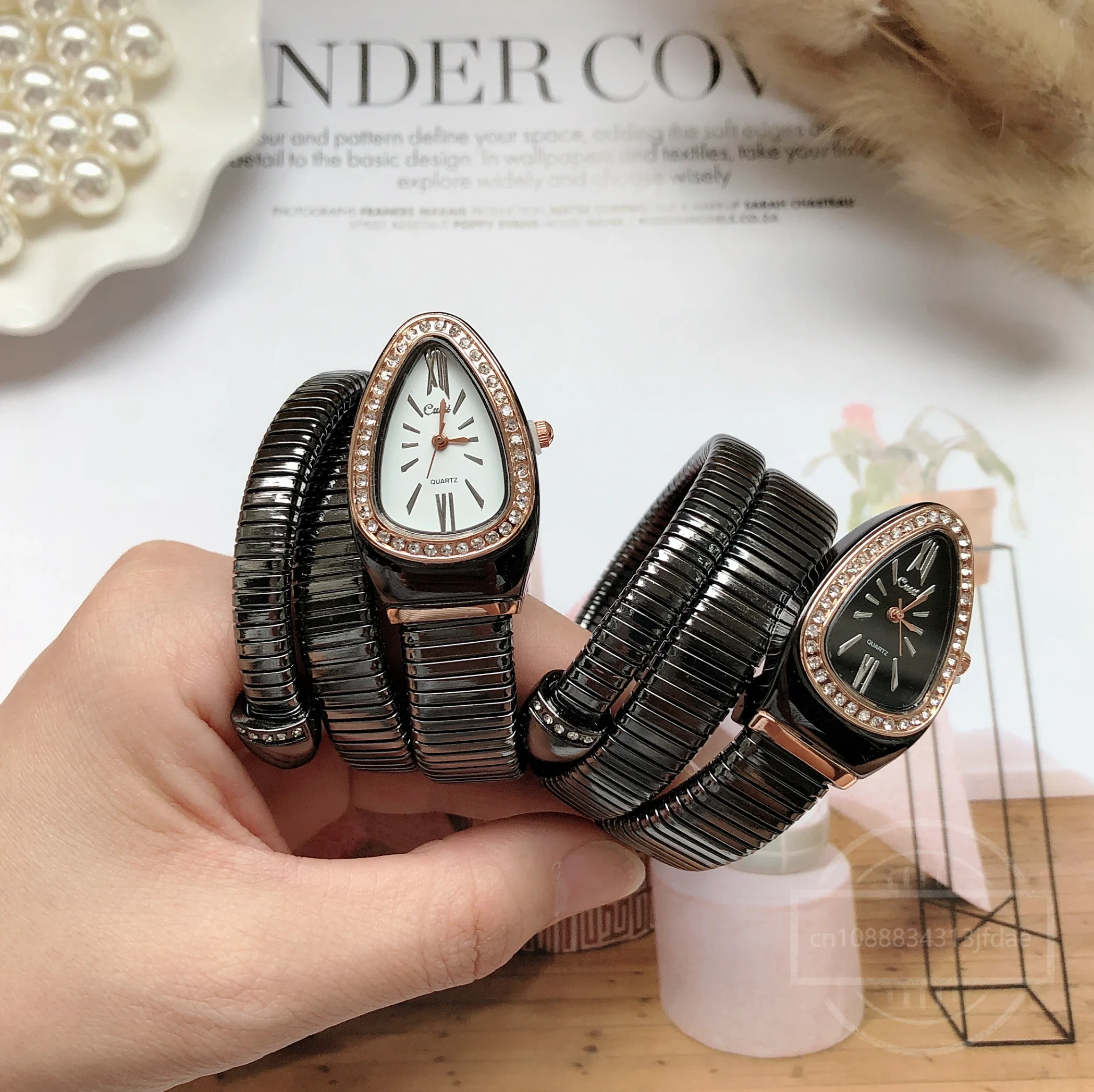 Women Quartz Watch Bracelet Stainless Steel Fashion Gold Ladies Watches Clock High-quality Luxury Ladies Wristwatch