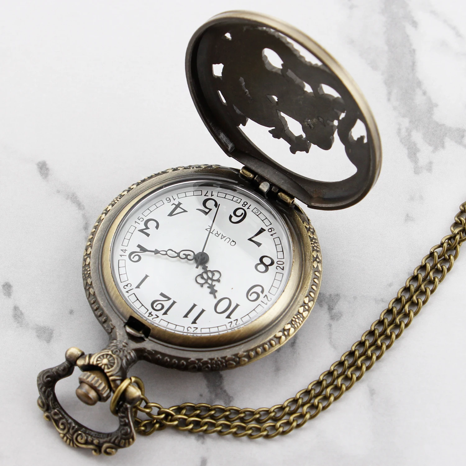 Exquisite Antique Flying Dragon Embossed Quartz Pocket Watch Vintage Necklace Pendant Clock Best Holiday Gift for Men and Women