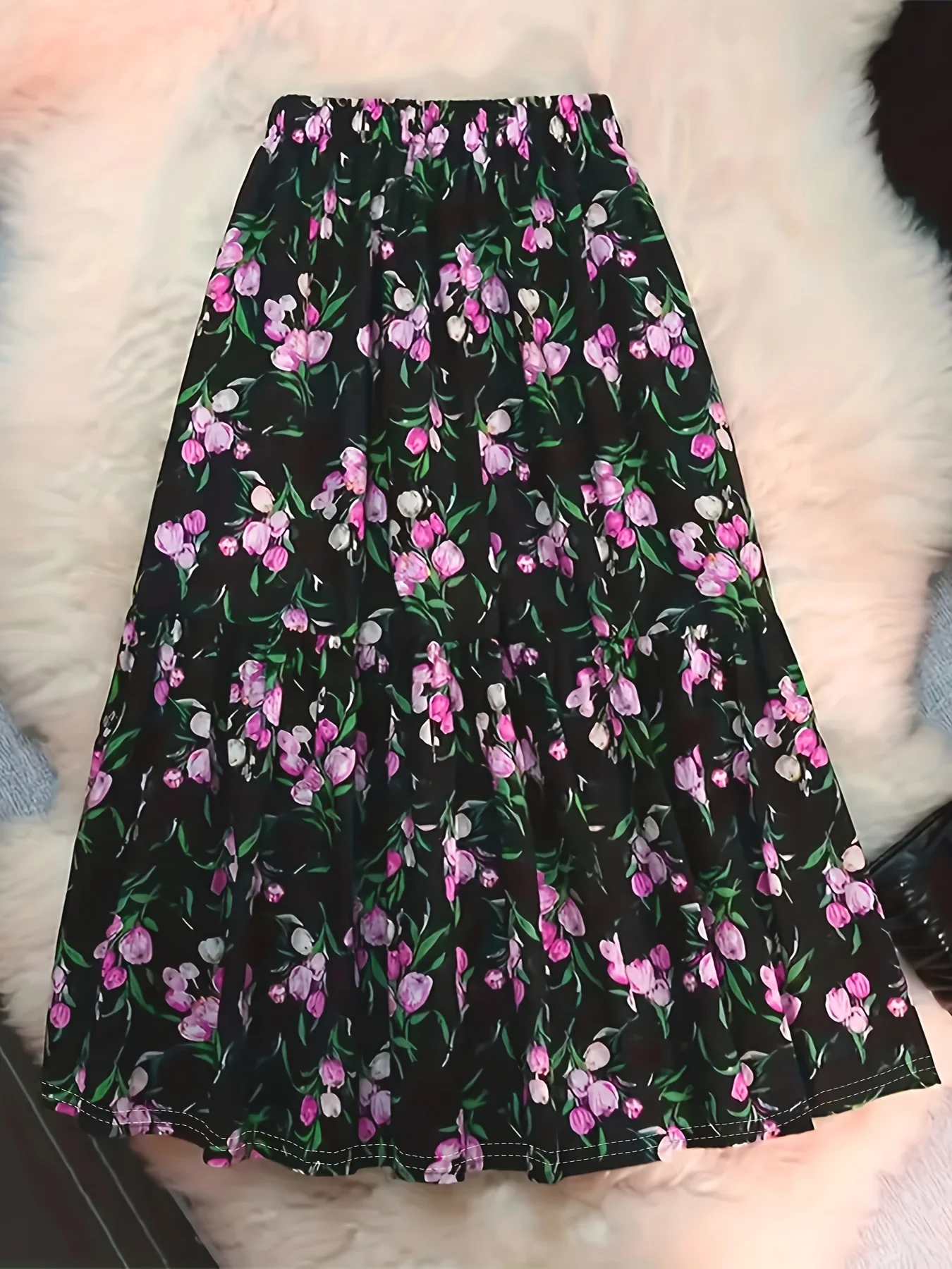 تنورة نسائية كبيرة الحجم أنيقة بطبعة زهور من Luxy Trio - مناسبة لجميع المواسم، تصميم طباعة كاملة، متوسطة التمدد، ملابس منزلية عصرية