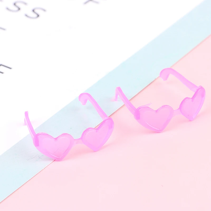 10 قطعة إكسسوارات الدمى نظارات قلب بلاستيكية صغيرة للدمى 1/6 بيت الدمية لعبة أطفال نظارات الحفلات #5