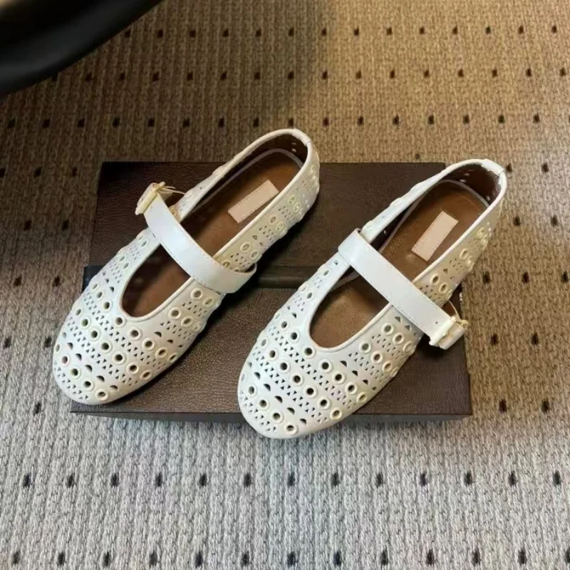 

Французские дизайнерские туфли Мэри Джейн с полыми заклепками, женские, с пряжкой, на плоской подошве, дышащие, балетки