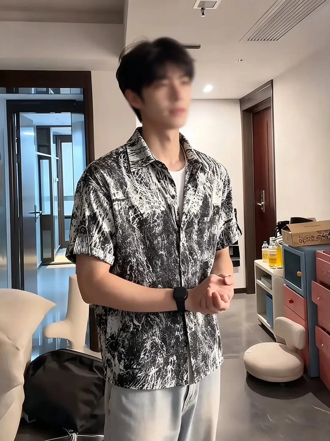 Summer Thin Ice Silk Dyed Texture Men's Short Sleeve Shirt Casual Style Five-Quarter Length Hawaiian Design Loose Fit Youth F...