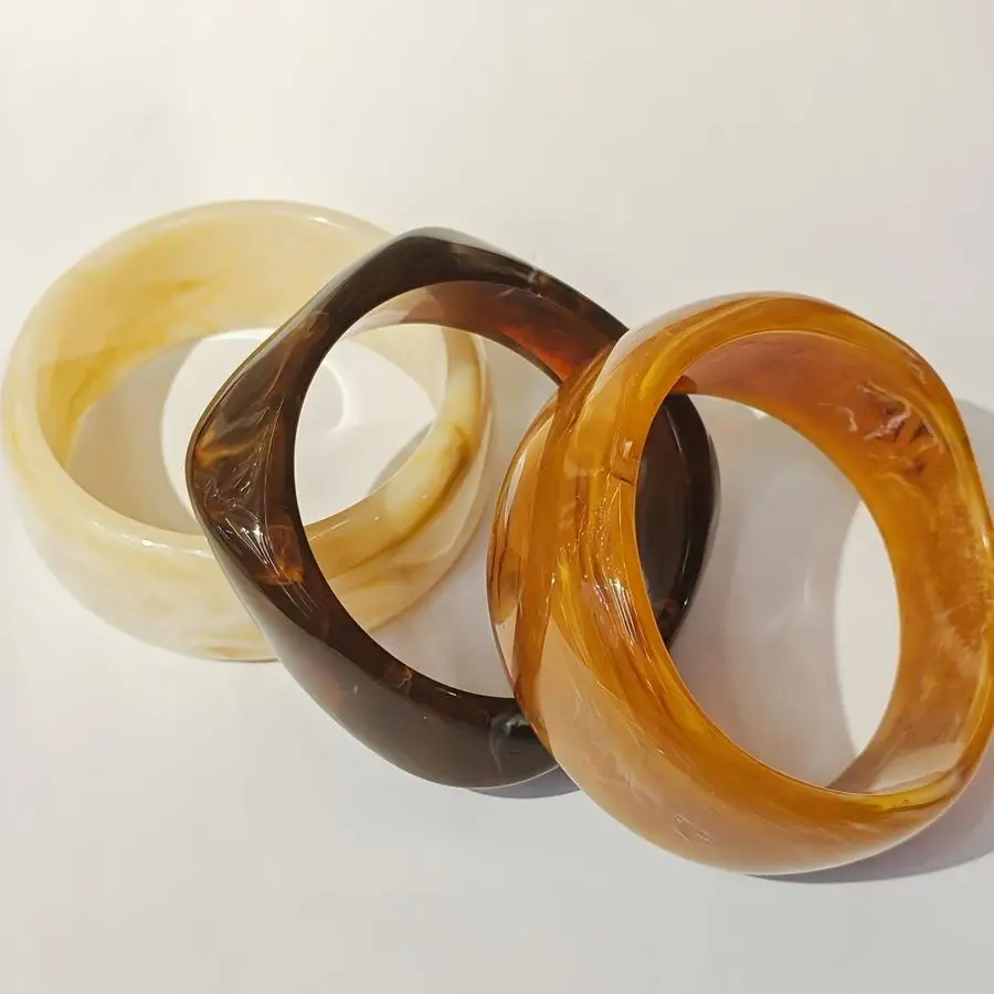 1/5/10/20/50/100pcs Women's Bracelet Set, Fashionable High-End Resin with Unique Irregular Transparent Design for Everyday Layer