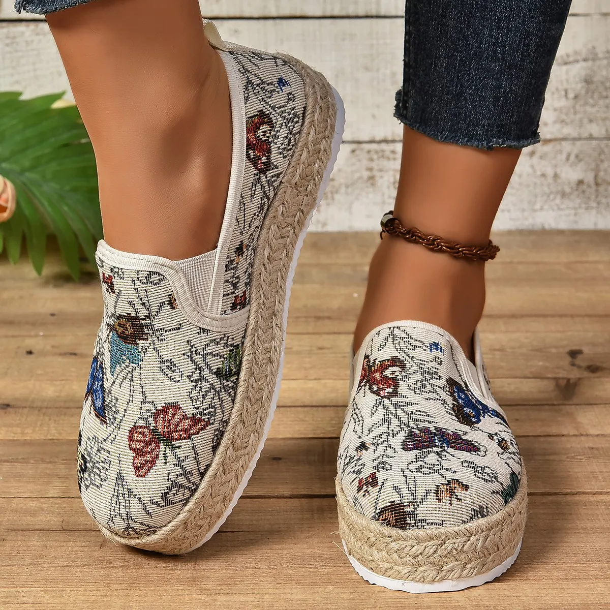 Women Flats Shoes 2024 Summer New Fashion Platform Loafers Flowers Casual Comfortable Sneakers Women Barefoot Shipping Shoes