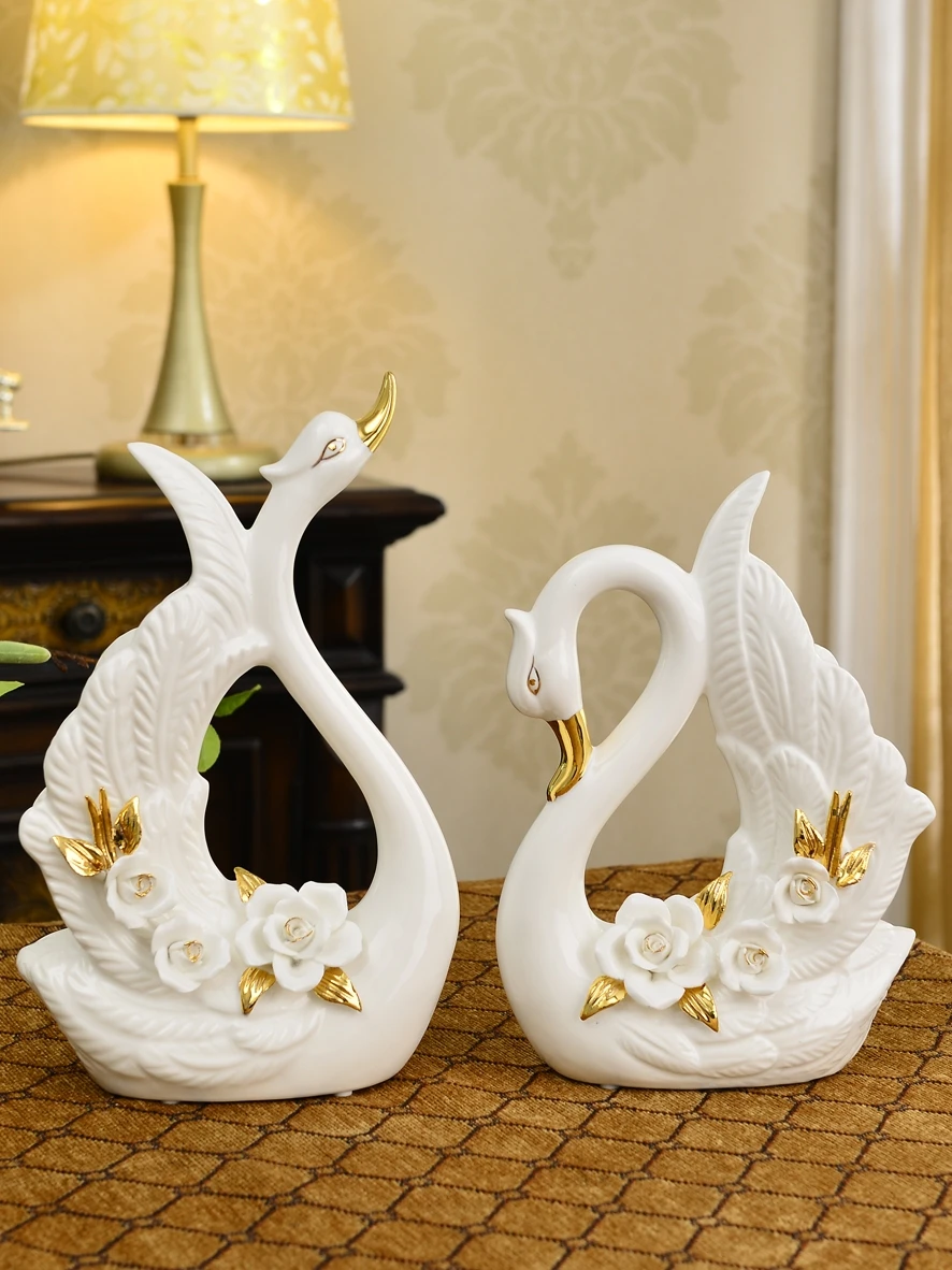 

2pcs ceramic couple swan ornaments Home decoration Friend's Wedding Decoration desk decorative figurines feng shui Photography