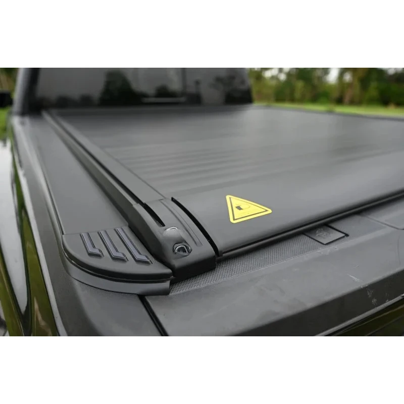 High Quality Aluminum Alloy Retractable Roller Shutter Pickup Truck Bed Cover Power Remote Control Locking Waterproof H