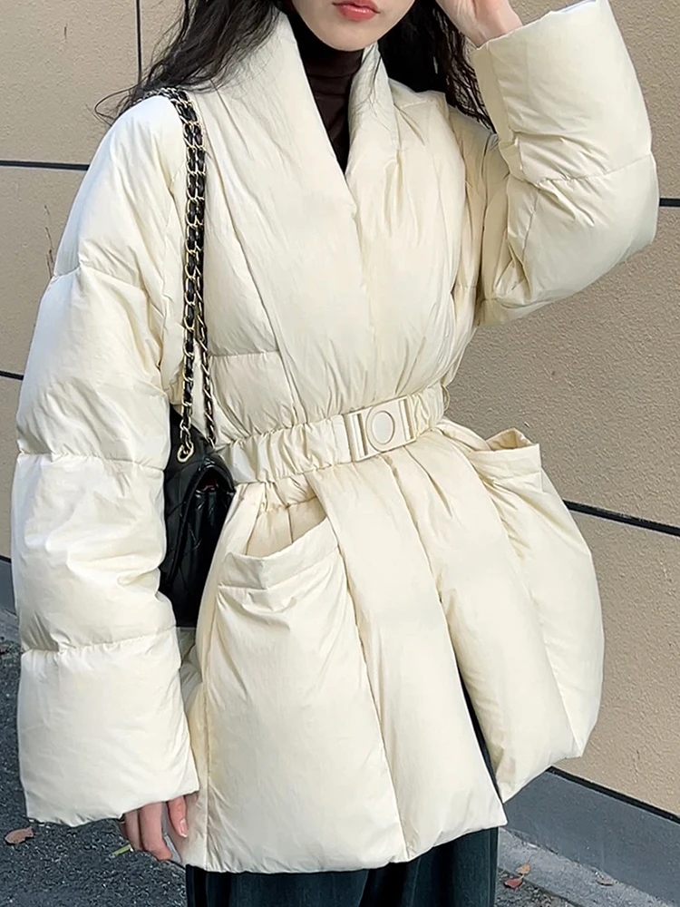 LANMREM V-Neck Waist Wrapped Down Coat Female Long Sleeves Solid Color Belt Warm Fashion Streetwear Coats 2024 Winter 2DA8029