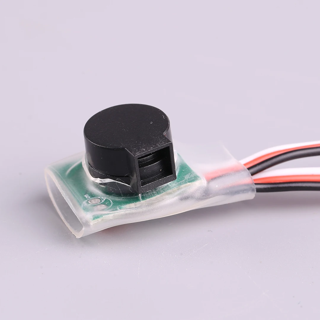 جهاز تعقب التحكم في فقدان الطائرات، إنذار ضد الخسارة، آلة البحث بأجنحة ثابتة بأربعة محاور، صفارات BB