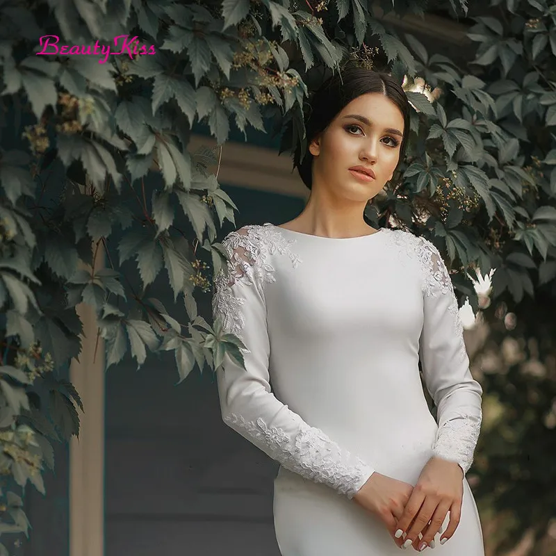 فساتين زفاف حورية البحر من الساتان الناعم بأكمام طويلة مزينة بالدانتيل فستان زفاف مغلق من الخلف رداء حفلات الزفاف الإسلامية 2026 #3