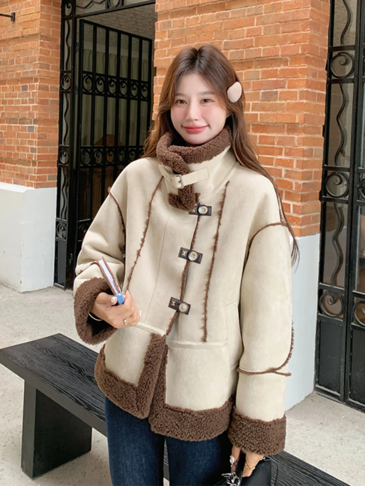 Damska kurtka z jagnięcej wełny, skóra i futro, łączona, wczesna zima, nowa, elegancka, dojazdy do pracy, prosta, krój tuba.