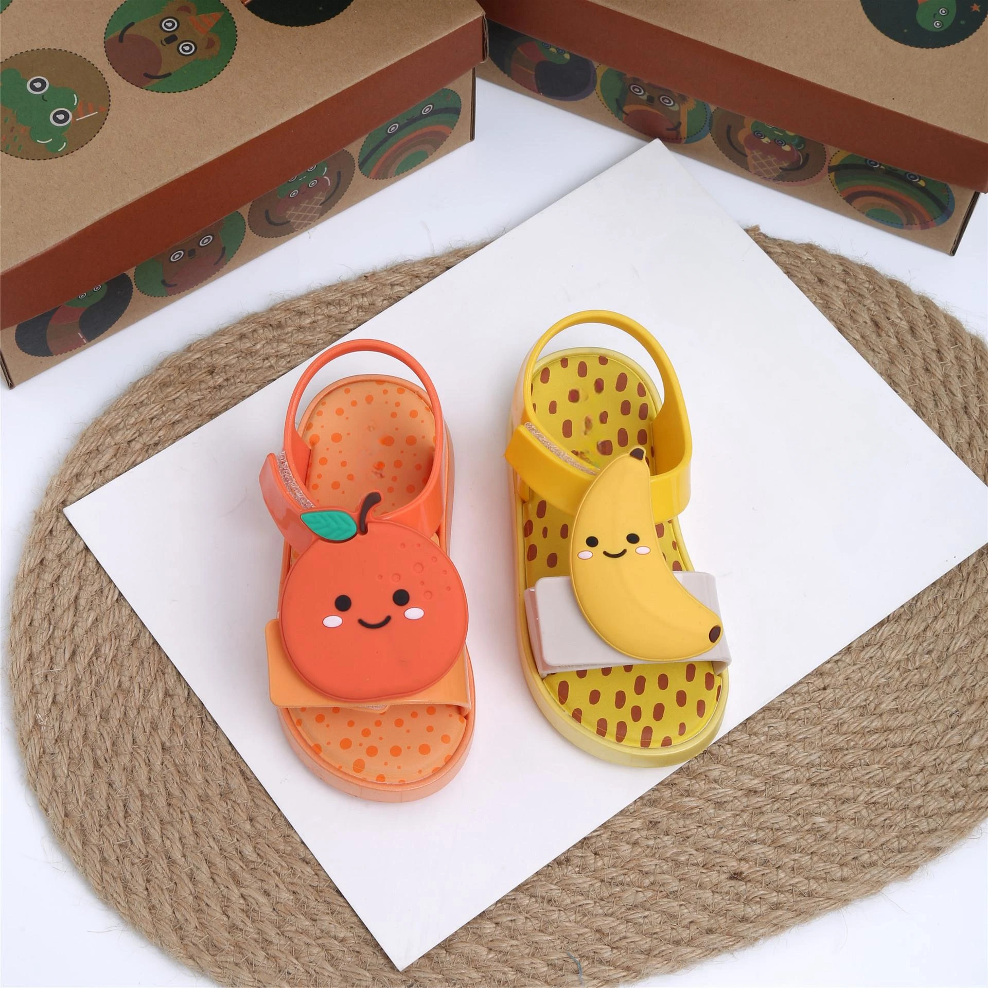 New Children\'s Sandals Summer Cute Girls Jelly Shoes Banana Orange Pineapple Fruit Soft Sole Open Toe Boys\' Beach Shoes