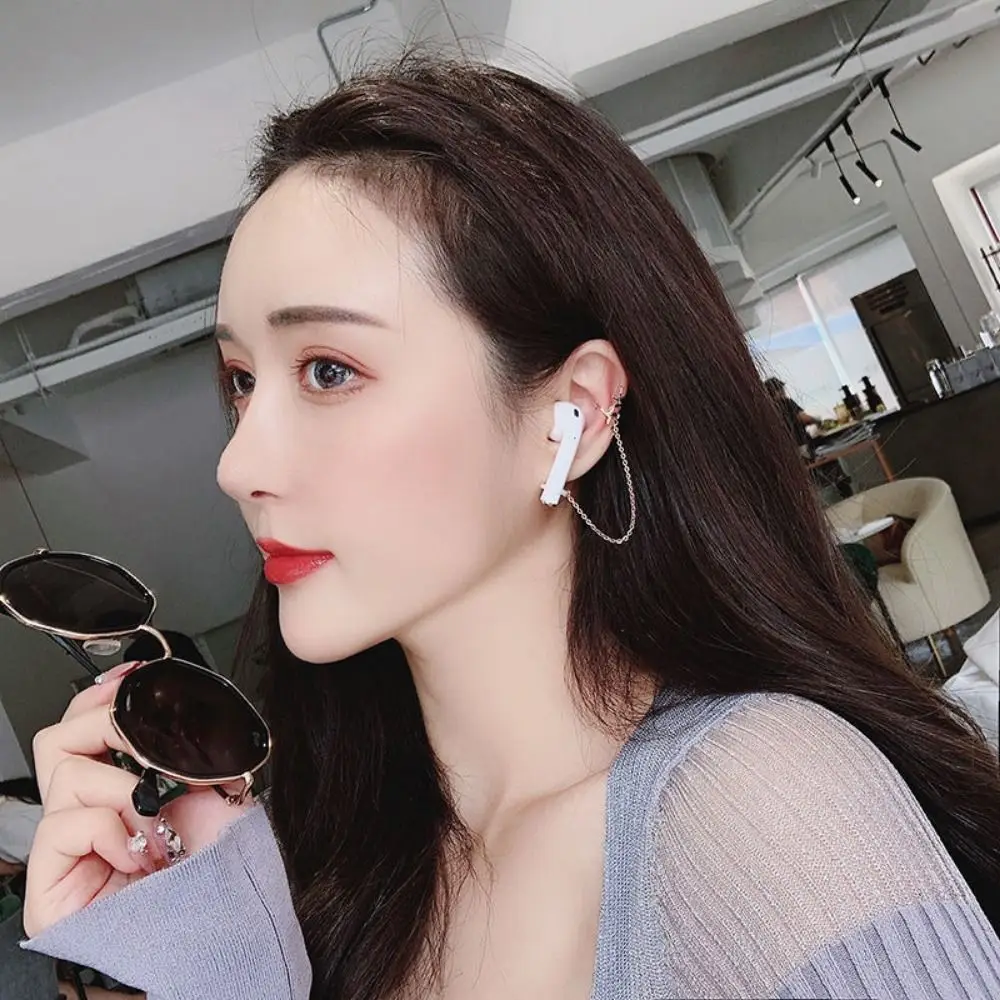 2pcs/pair Leaf Anti-Lost Earphone Clip Hollow Out Ear Clip Earphone Protection Chain Ear Decor Jewelry