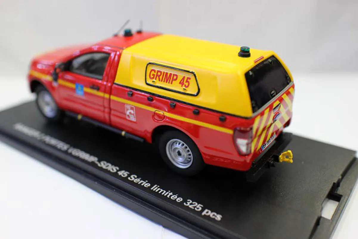 3 Color! 1/43 Resin Model Car D-Max Ranger 2 Portes Vgrimp Sdis 45 Serie Limitee 325 Pcs Birthday Gift Toy Scene Matching