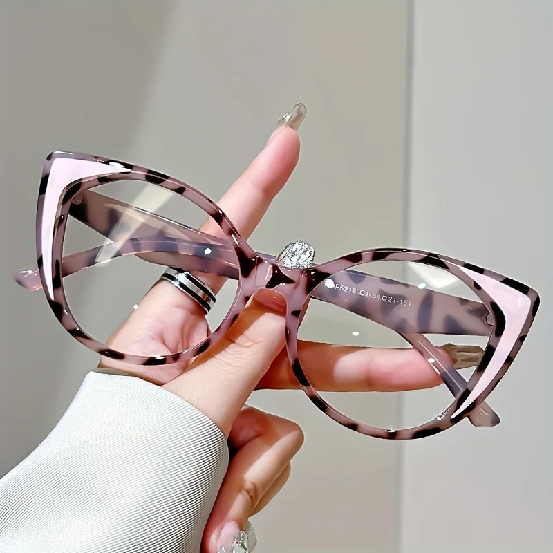 Vintage Cat Eye Reading Glasses for Women - Vintage Style, Comfort Fit with Clear Lens, Strength 1.0 to 4.0, Presbyopia