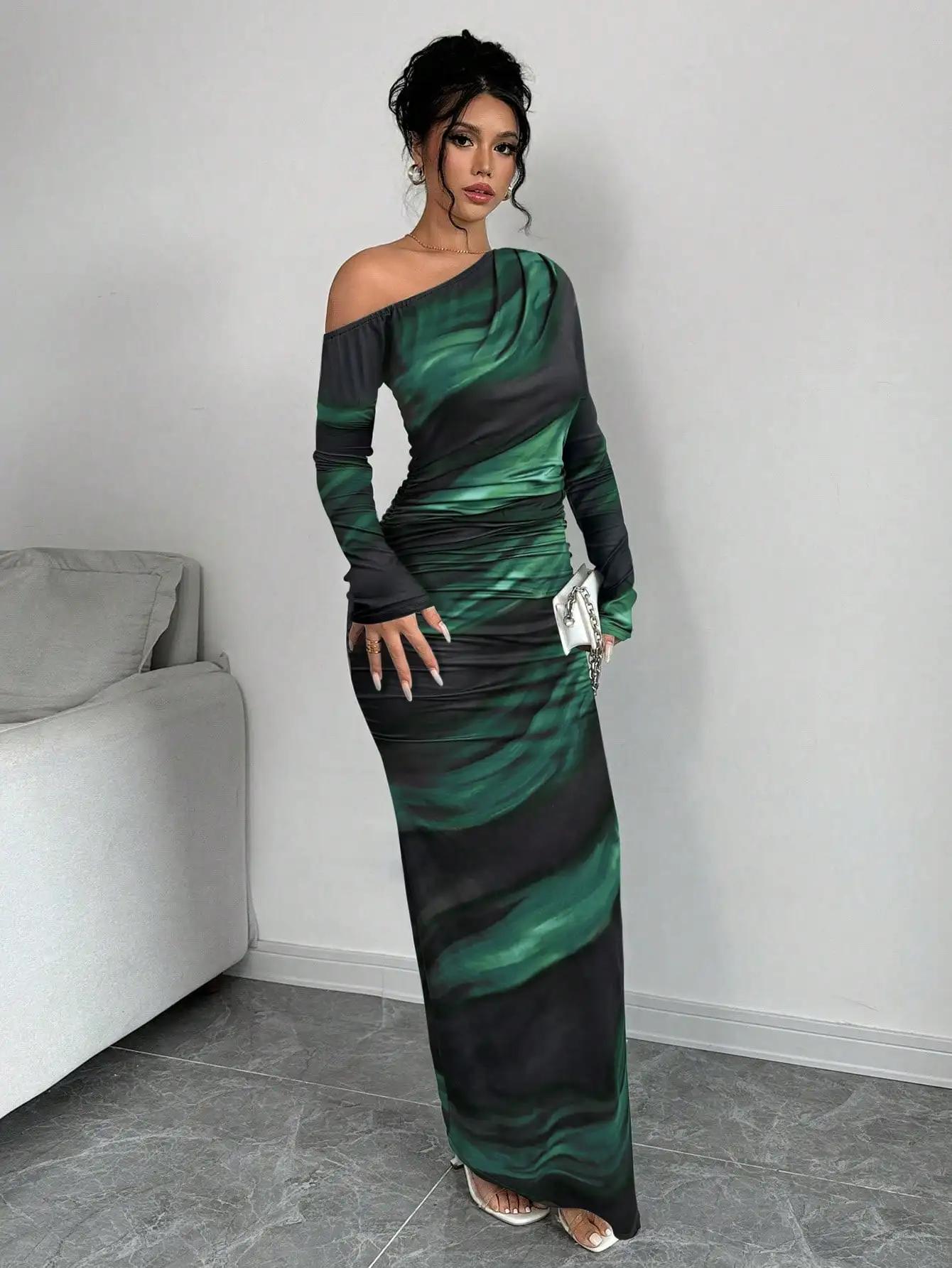 素敵な絞り染めプリントフリル非対称ネックライン長袖ニットボディコンドレスマキシ女性の衣装