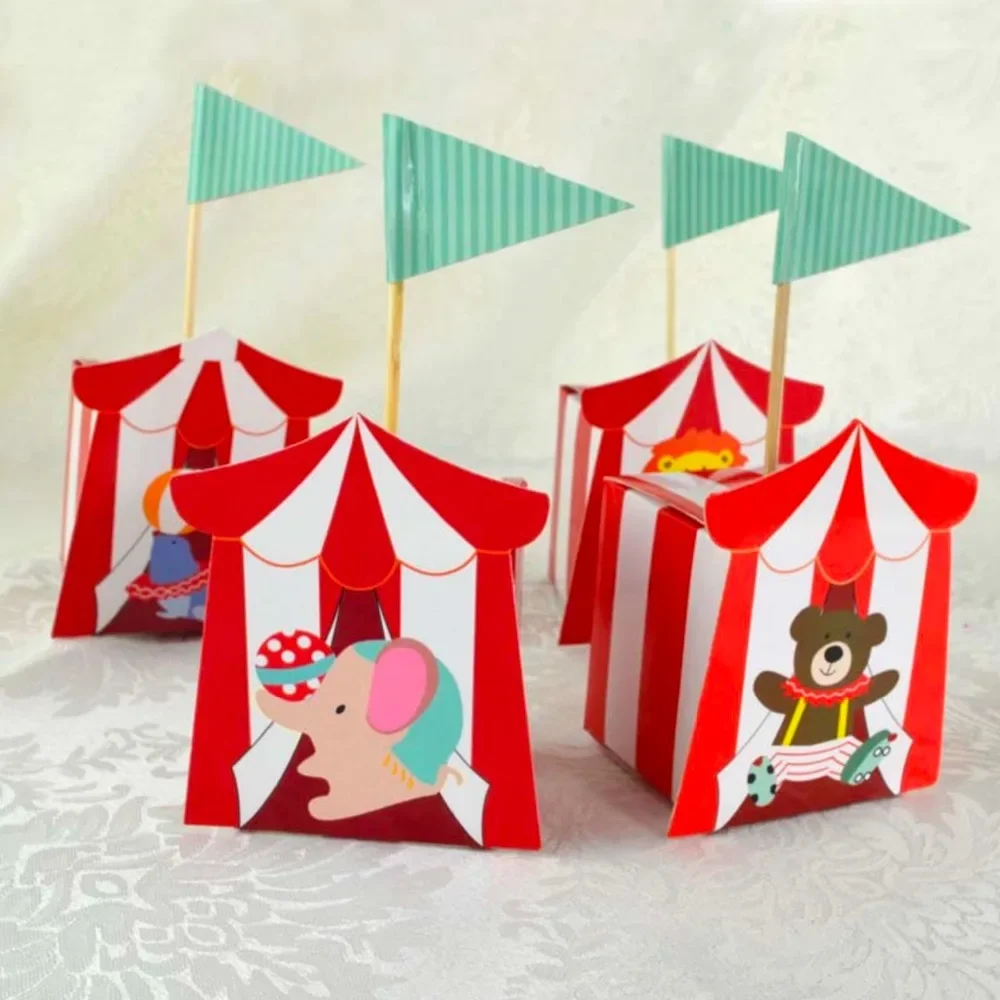 100 pcs Creative Lovely Cartoon Animal Candy Boxes with flag Children's Day Baby Birthday Party Favor Box, Kids thanks gift box