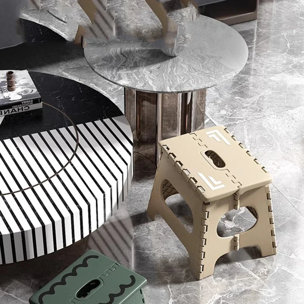 

z Outside Small Folding Step Pedicure Stools Light Cheap Floor Plastic Foot Rest Stool Space Saving Modern Meuble Salon Home De