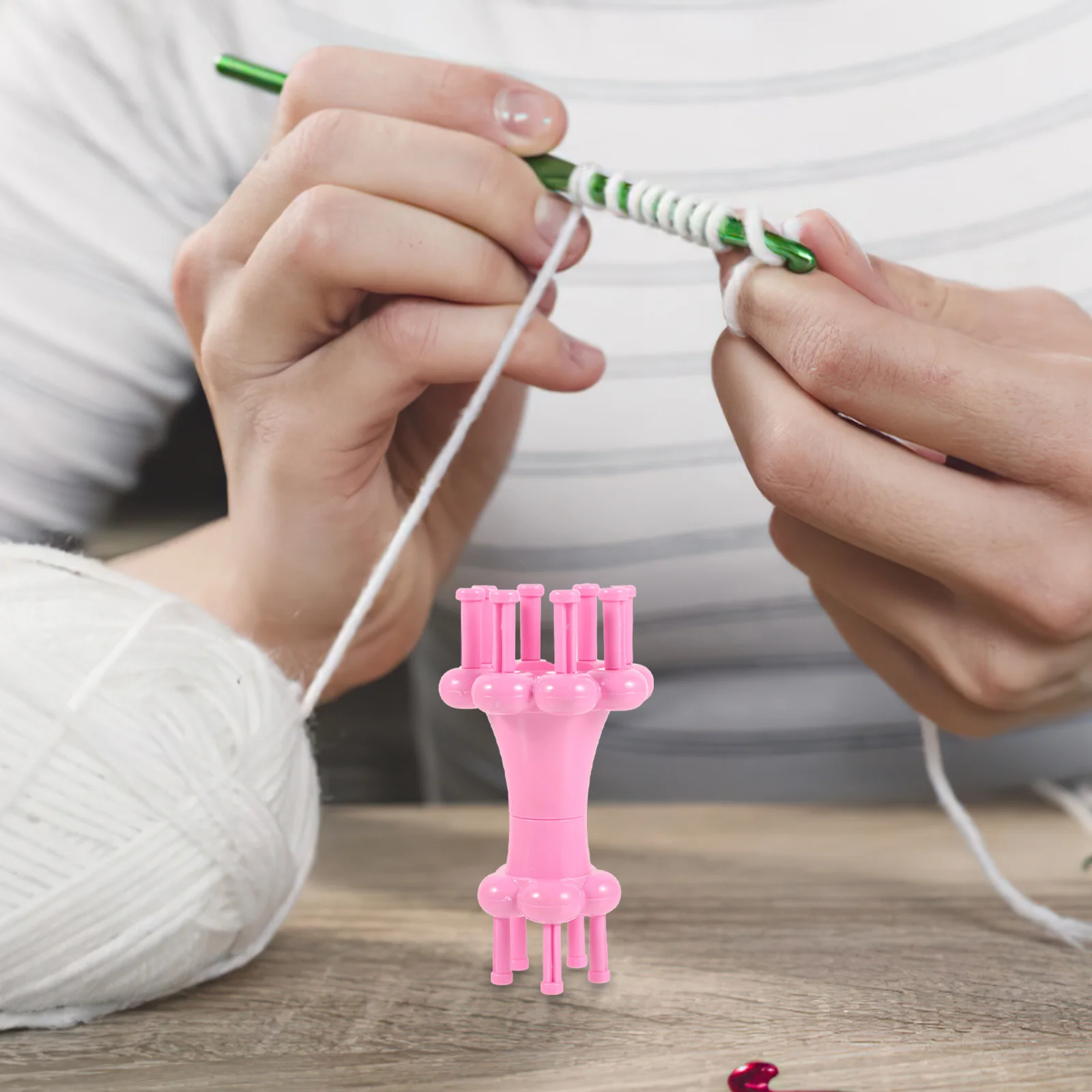 

2pcs Plastic Knitting Set for Rope Weaving Yarn Craft Braiding with Needle Tool