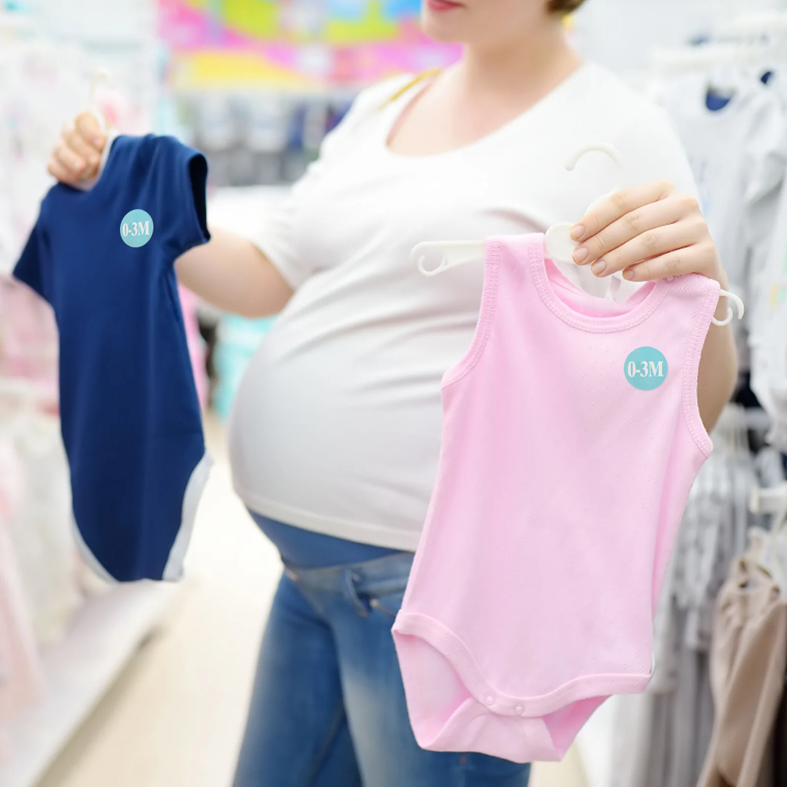 

2 Rolls Baby Clothing Size Sticker Paper Label No Glue Needed Suitable for Smooth Surface Clothing Size Display
