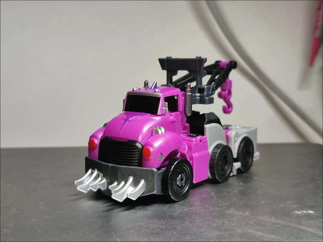 متوفر في المخزون، ألعاب هاسبرو ترانسفورمرز، شخصيات رافعة أرضية، نماذج روبوتات، مجموعة هدايا عيد الميلاد