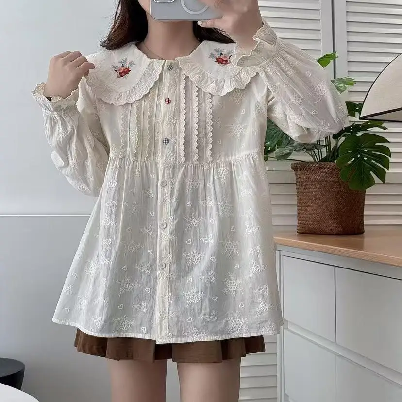 Spring New Japanese Sweet Mori Girl Flower Embroidery Cotton Shirts Women Cute Peter Pan Collar Long Sleeve Casual Loose Tops