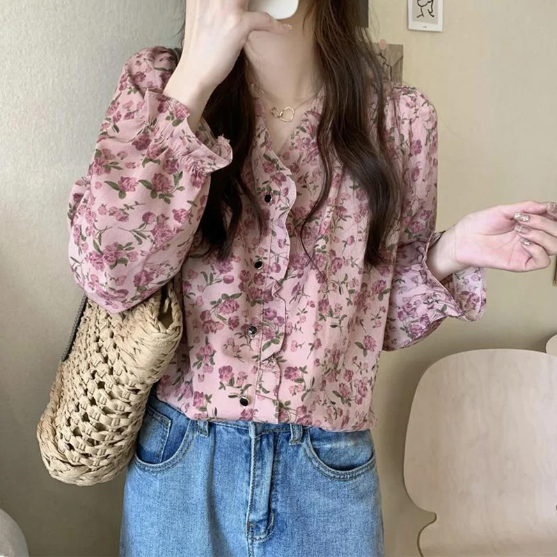 French V-neck Vintage Temperament Floral Printing Young Style Long Sleeved Shirt Autumn New Fashion Casual Elegant Women\'s Top