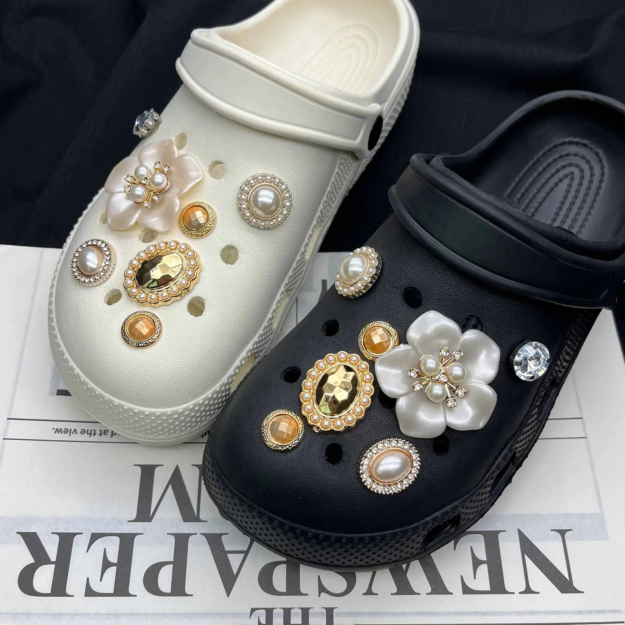 

INS Luxurious Golden Flower Rhinestone Pearl Set Shoe Charms for Crocs Garden Sandals Slipper Accessories Clogs Pins Gift