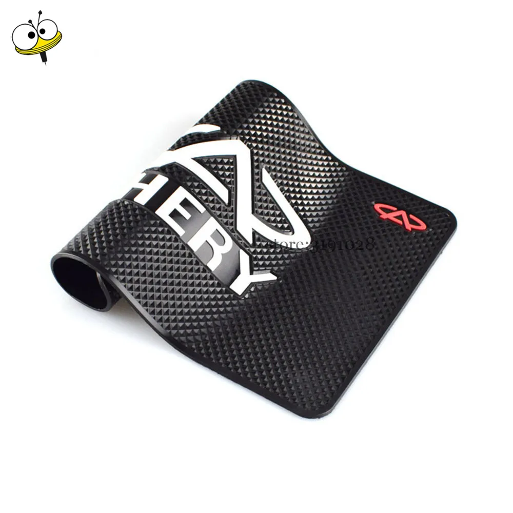 Auto Car Interior Multi-function Mobile Phone Anti-slip Mat Pad for Chery Fulwin QQ Tiggo 3 5 T11 A1 A3 A5 Amulet M11 Fora