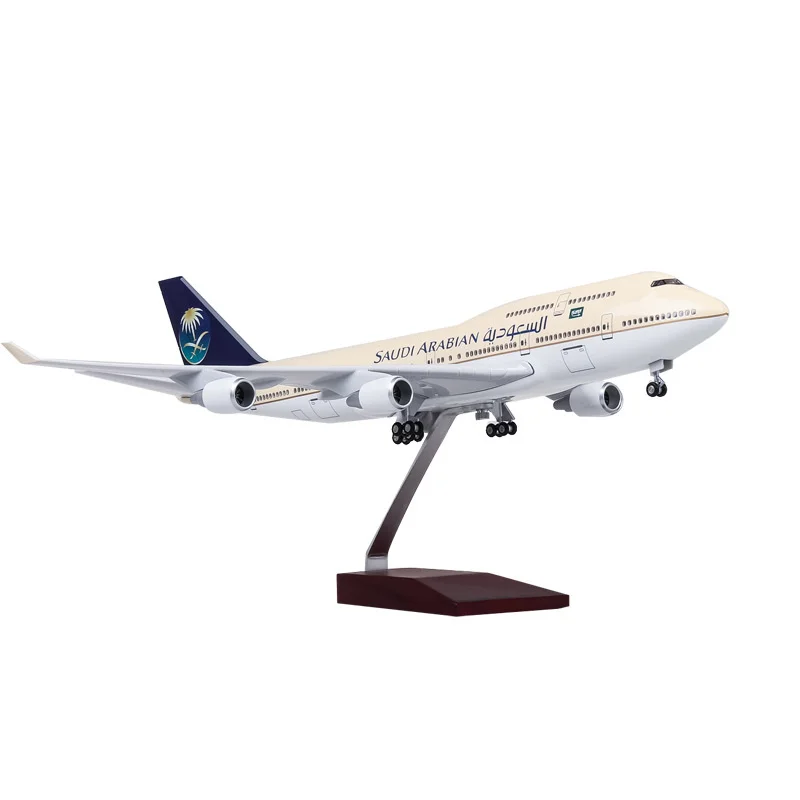 

47cm Models Plane Saudi Arabian Airlines B747 Resin Collection Aircraft Assembled with Wheels and Lights