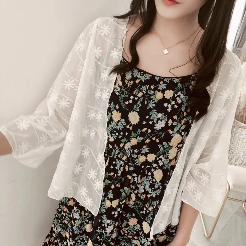 Korean Style Floral Embroidery Open Front White Chiffon Shirts Women Summer Boho Short Kimono Cardigan Sun-Protect Cover Up Top