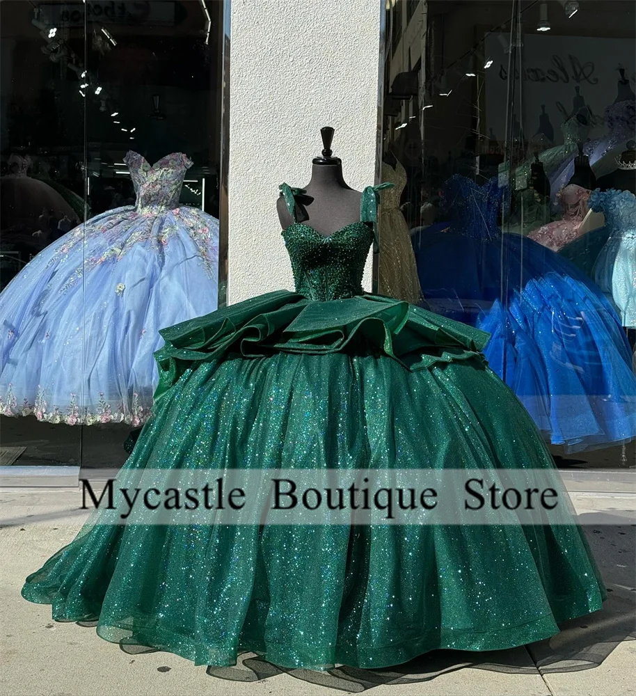 Emerald Green Quinceanera Dresses Ball Gown 2025 Two Piece Set Beads Sweet 16 Dress Ruffles Customized Birthday Gowns Vestido