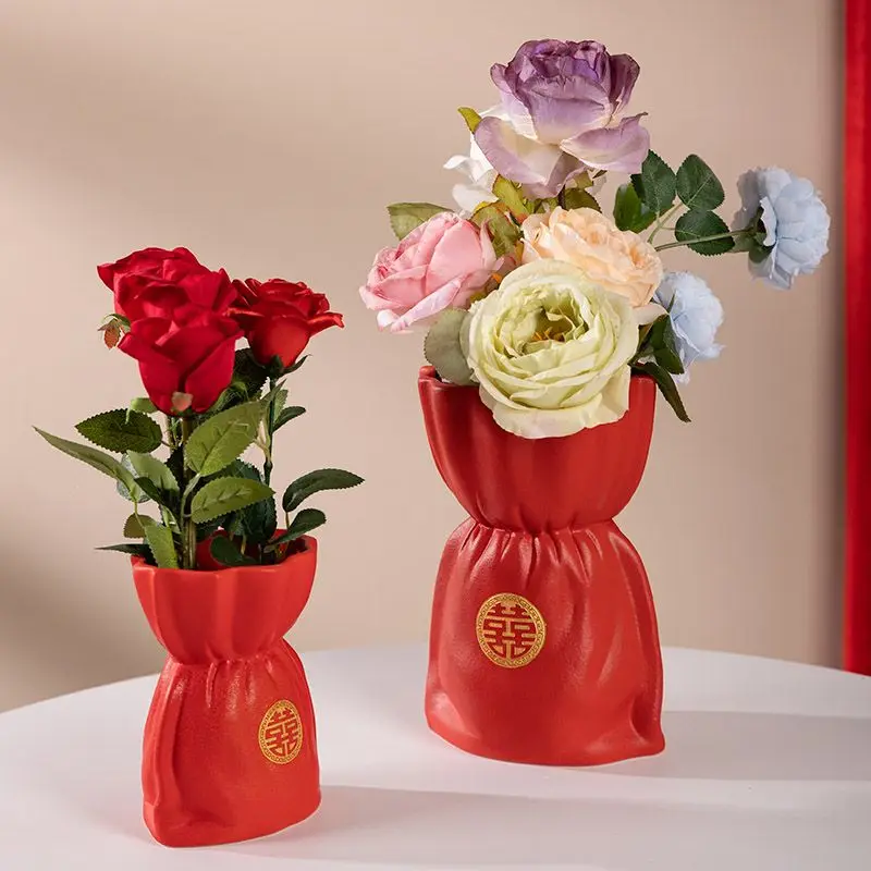 Creative Wedding Vase Ceramic Ins Ornament Dining Table Entrance Decoration Dried Flower Water Culture Device