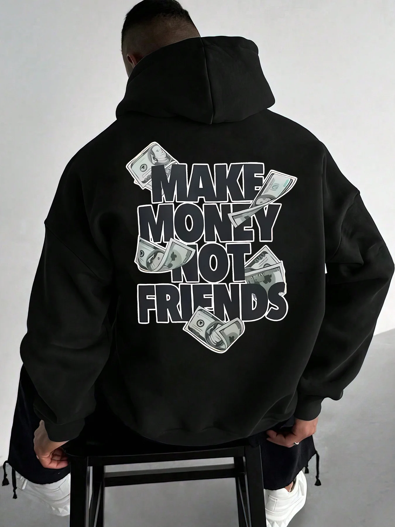 „Verdien Geld statt Freunde“-Print-Kapuzenpullover, coole Kapuzenpullover für Herren, lässiges Musterdesign für Herren, Kapuzenpullover mit Kängurutasche.