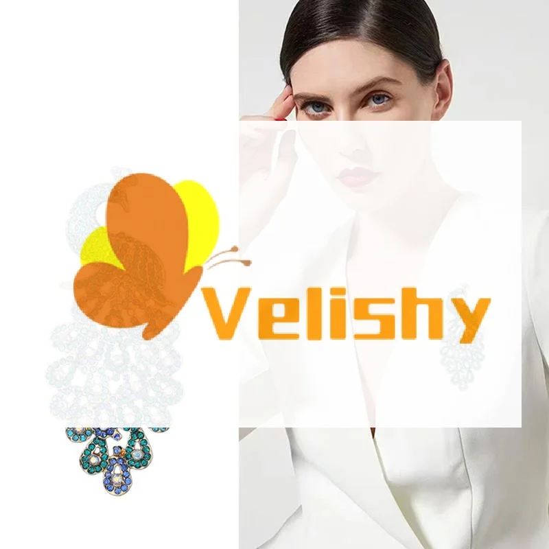 Fashion Luxury Animal Rhinestone Peacock Brooches For Women Clothing Coat Jewelry Accessories Gifts