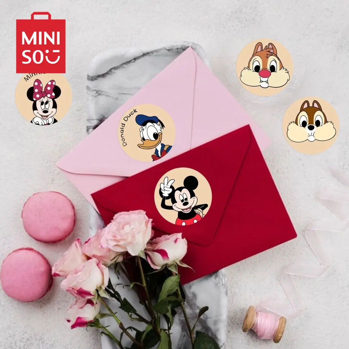 500 stickers / 1 roll cartoon animation Mickey Mouse Mickey Stickers children's decorative stickers children's rewards sealing