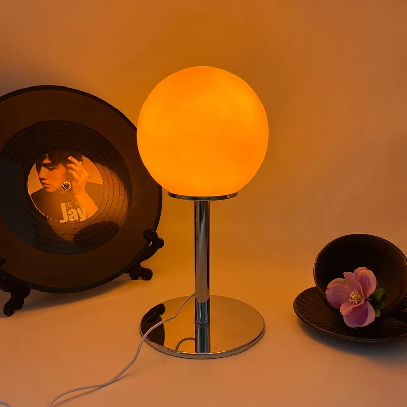 이름 없는 가게 크림 스타일 침대 옆 분위기 조명, 레트로 디자인 창의적인 침실 북유럽 소녀 인테리어 장식 테이블 램프