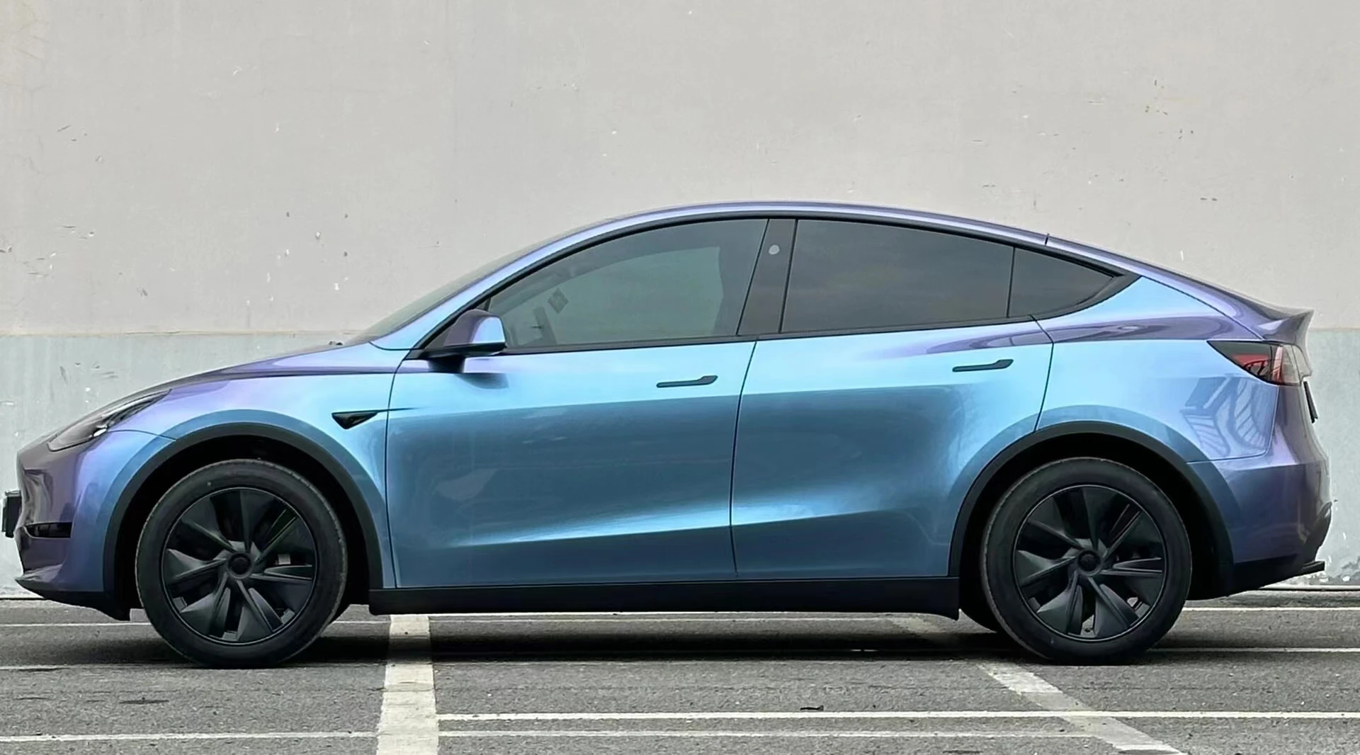 2025  1.52*17m Glossy Gray Purple PVC Car Wrapping Film Self-Adhesive Bubble-Free Vinyl Wrap Body Color-Changing Function