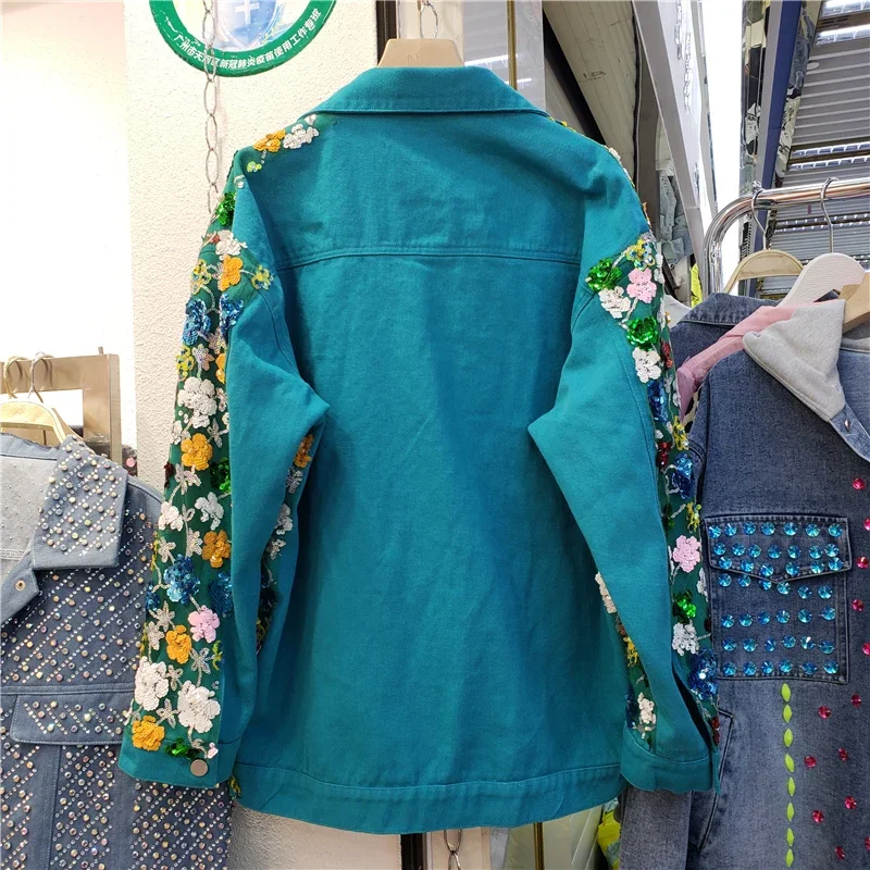 Giacca di jeans in maglia di fiori con diamanti blu pavone e paillettes da donna, corta allentata, capispalla casual, streetwear, giacca di jeans alla moda femminile