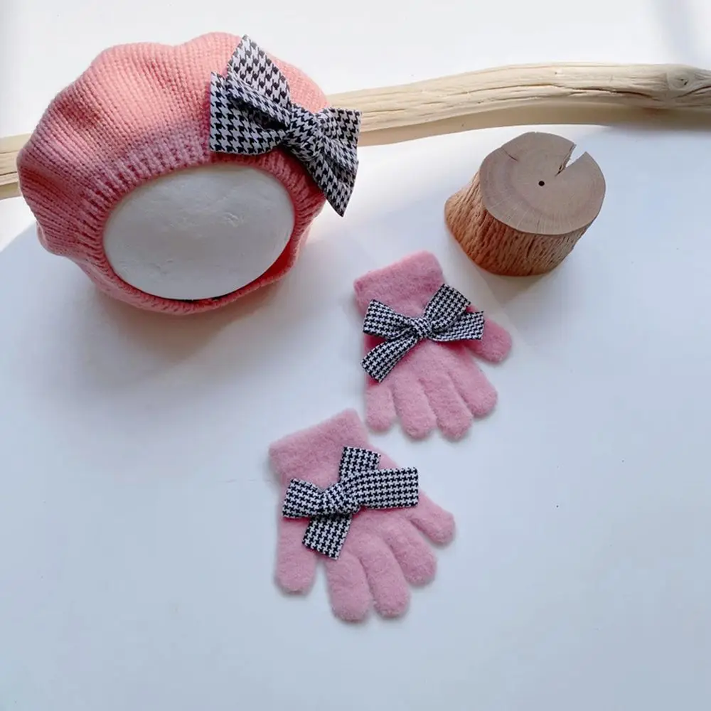

Cute Baby Korean Style Hat Houndstooth Solid Color Painter Hat Woolen Bow Children's Gloves Children's Caps Girl Beret