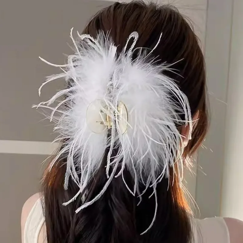 Fermaglio per capelli con piume di struzzo bianco nero soffice pelliccia artiglio per capelli Clip per squalo Clip per coda di cavallo forcina