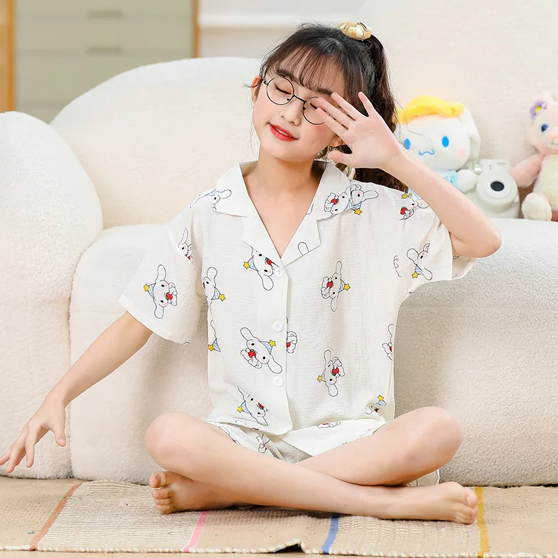 Miniso-Conjunto de pijama de manga corta para niño y niña, ropa de dormir cómoda para el hogar, de Anime Pochacco, Hello Kitty, Cinnamoroll