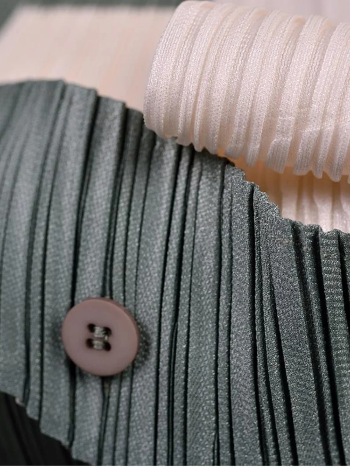 

Qingbei Long Sve ветровка пальто свободного кроя средней длины женская роскошная универсальная плиссированная корейская повседневная одежда Sle Polye...