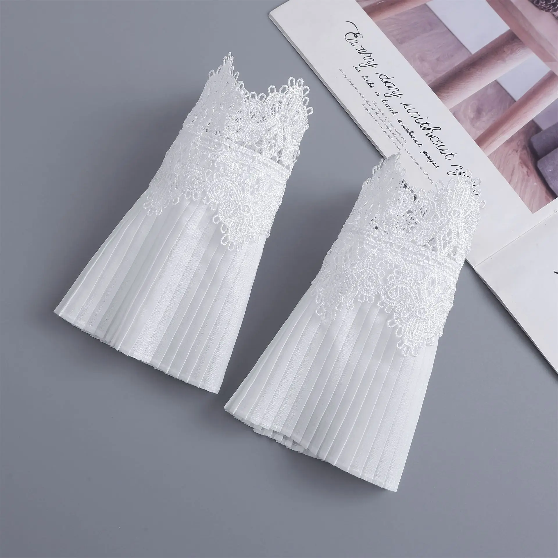 

Кружевные искусственные рукава, элегантные съемные манжеты с бантом для женщин, модные аксессуары