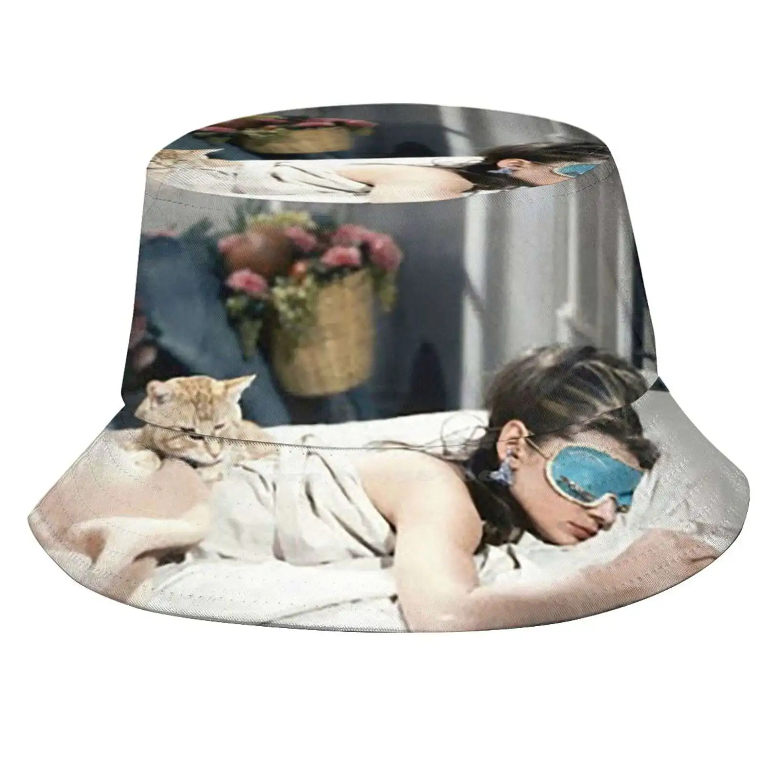 Diamond On Sofa Sun Cap Fisherman Hat Bucket Hats Audrey Hepburn Diamond On Sofa 60S New York Cat Mood To Sleep Class Fashion