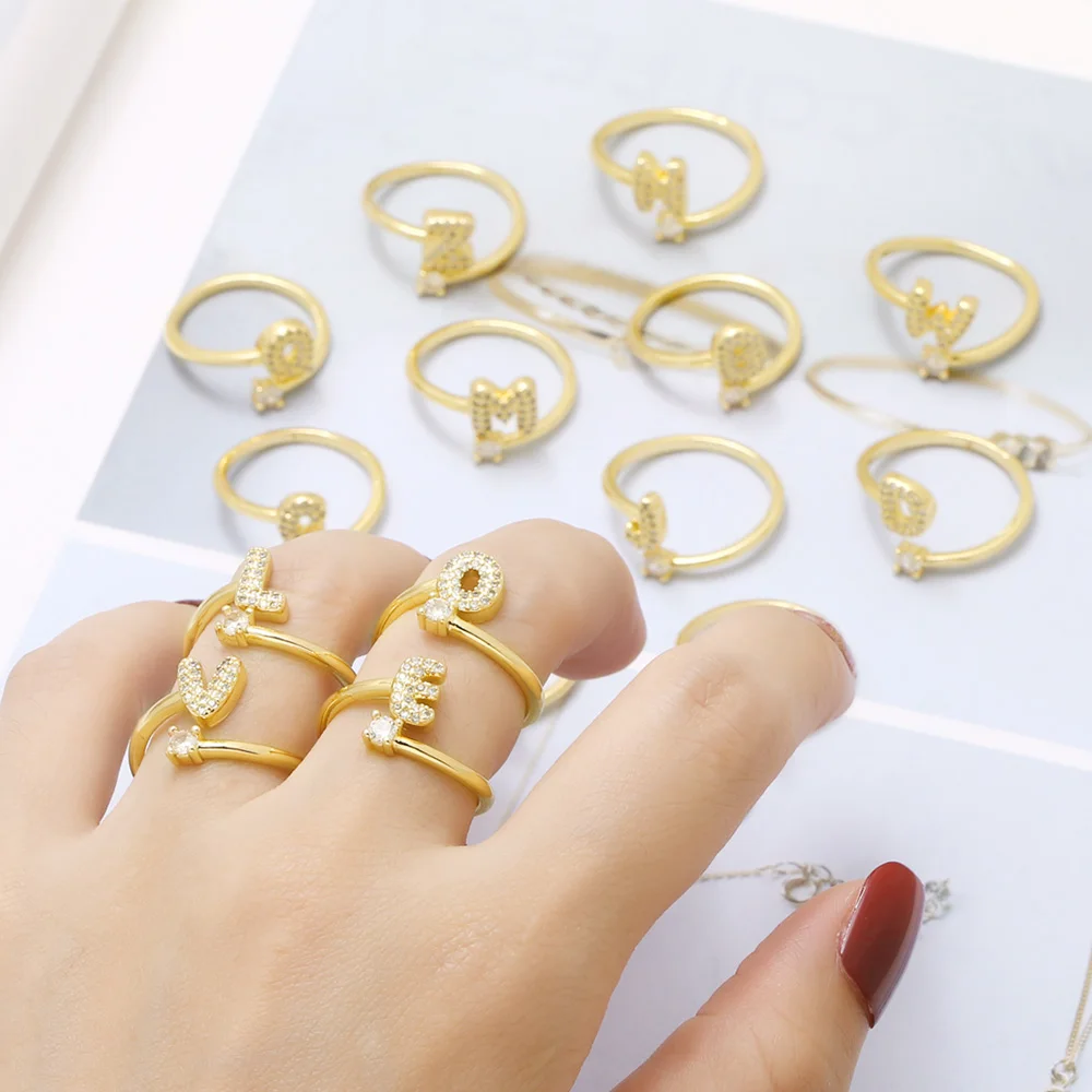 FLOLA Minimalist Crystal 26 Letters Rings for Women Gold Plated Initial Rings Adjustable Hoops Alphabet Jewelry Gifts rigs40
