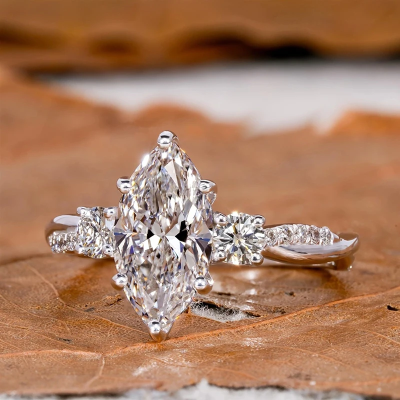 Huitan Damenring mit einfachem, vielseitigem Design für Hochzeit, charmantes Damen-Party-Accessoire mit glänzendem CZ, eleganter Verlobungsschmuck – Detail 4