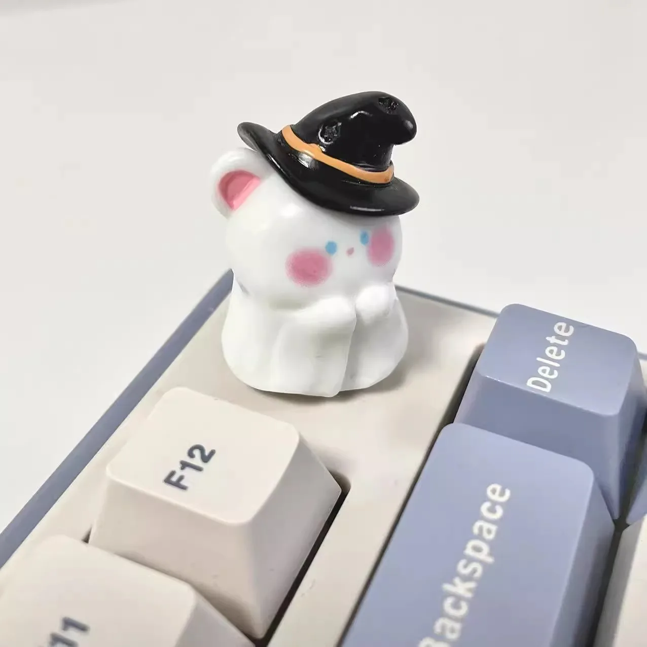Cute Ghost Bear Theme Keycaps Custom 3D Resin Kawaii Key Caps Cartoon Handmade Artisan knob key for Mechanical Keyboard Gift