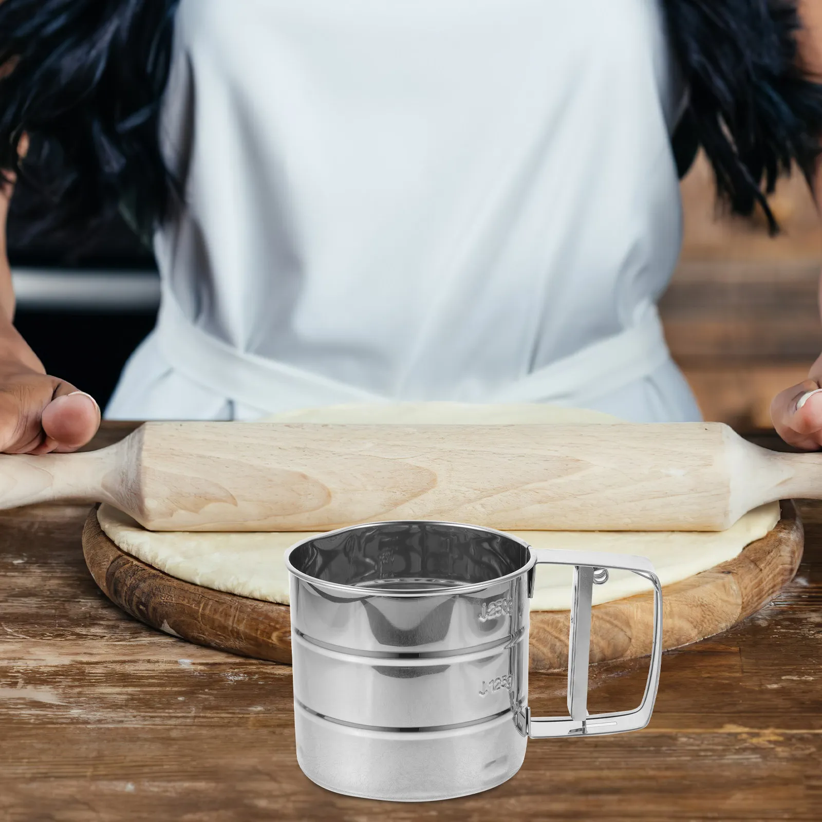 Small Semi Automatic Stainless Steel Flour Sifter Baking Tool Manual Cup Fine Mesh Flour Filter Hand Operated Sieve for Baking