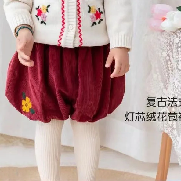 Children's Sweet Solid Color Bud Pants 2024 New Baby Girl Retro French Romantic Shorts Fashion Casual Baby